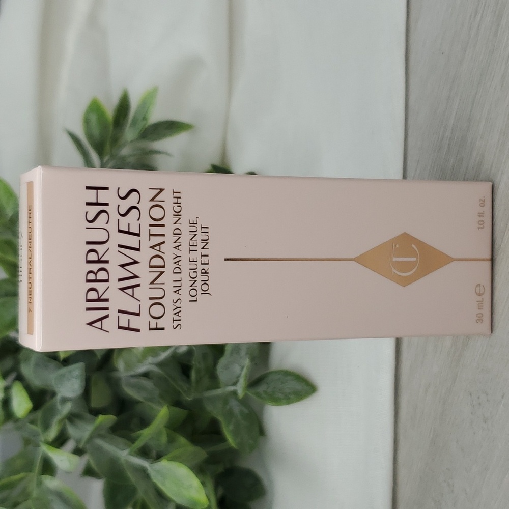 NEW CHARLOTTE TILBURY Airbrush Flawless Longwear Foundation 7 Neutral 30… - Picture 2 of 8